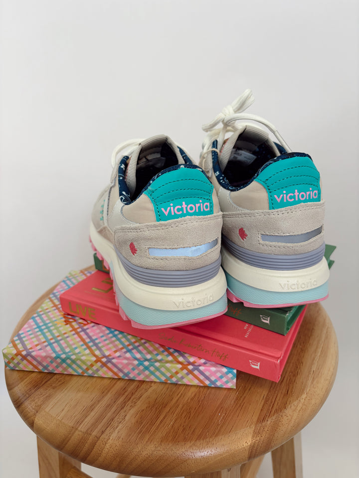 Luna Multicolor Sneaker