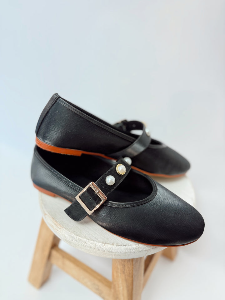 The Pearl Touch Flat