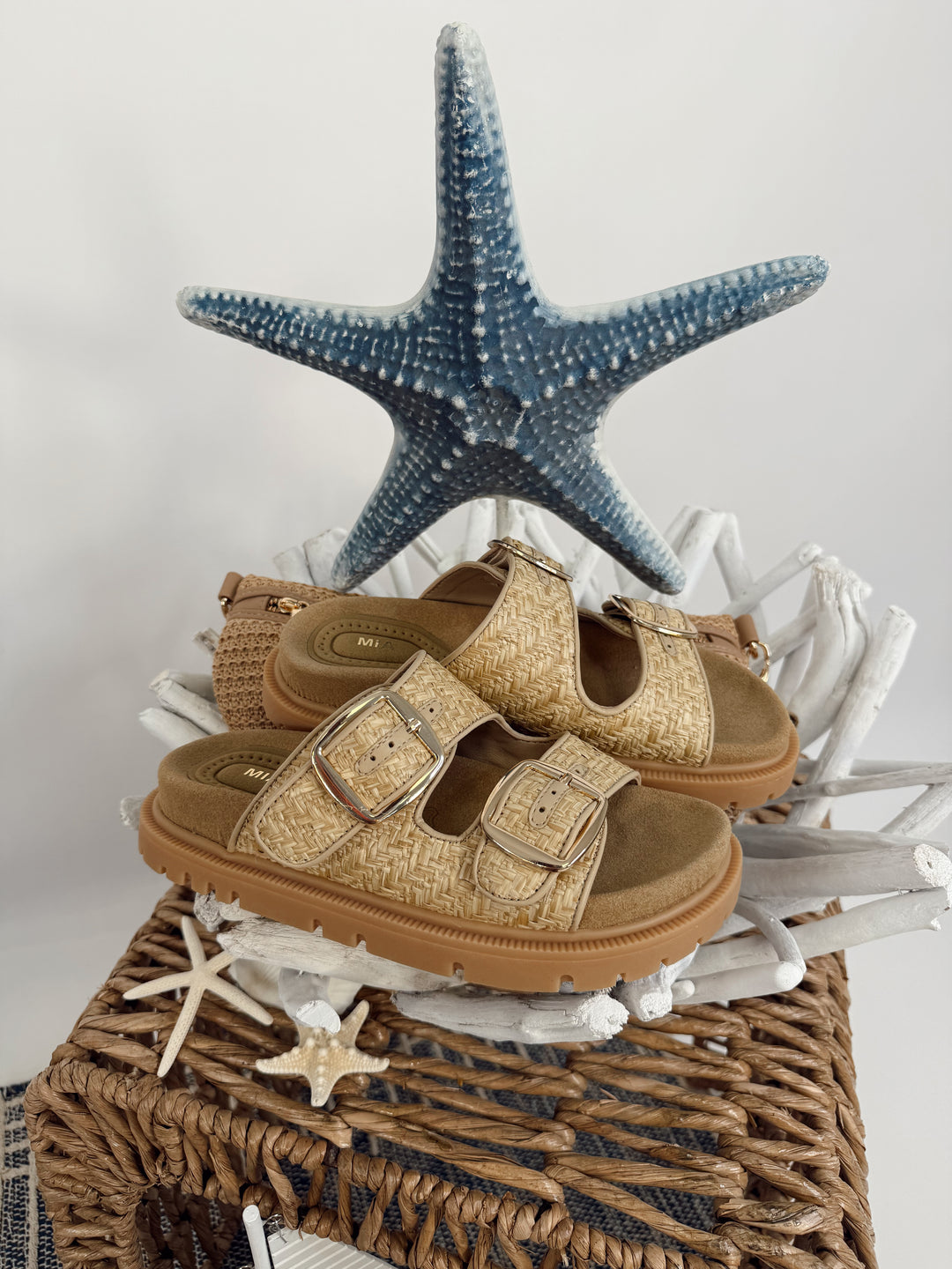 The Wander Easy Sandal