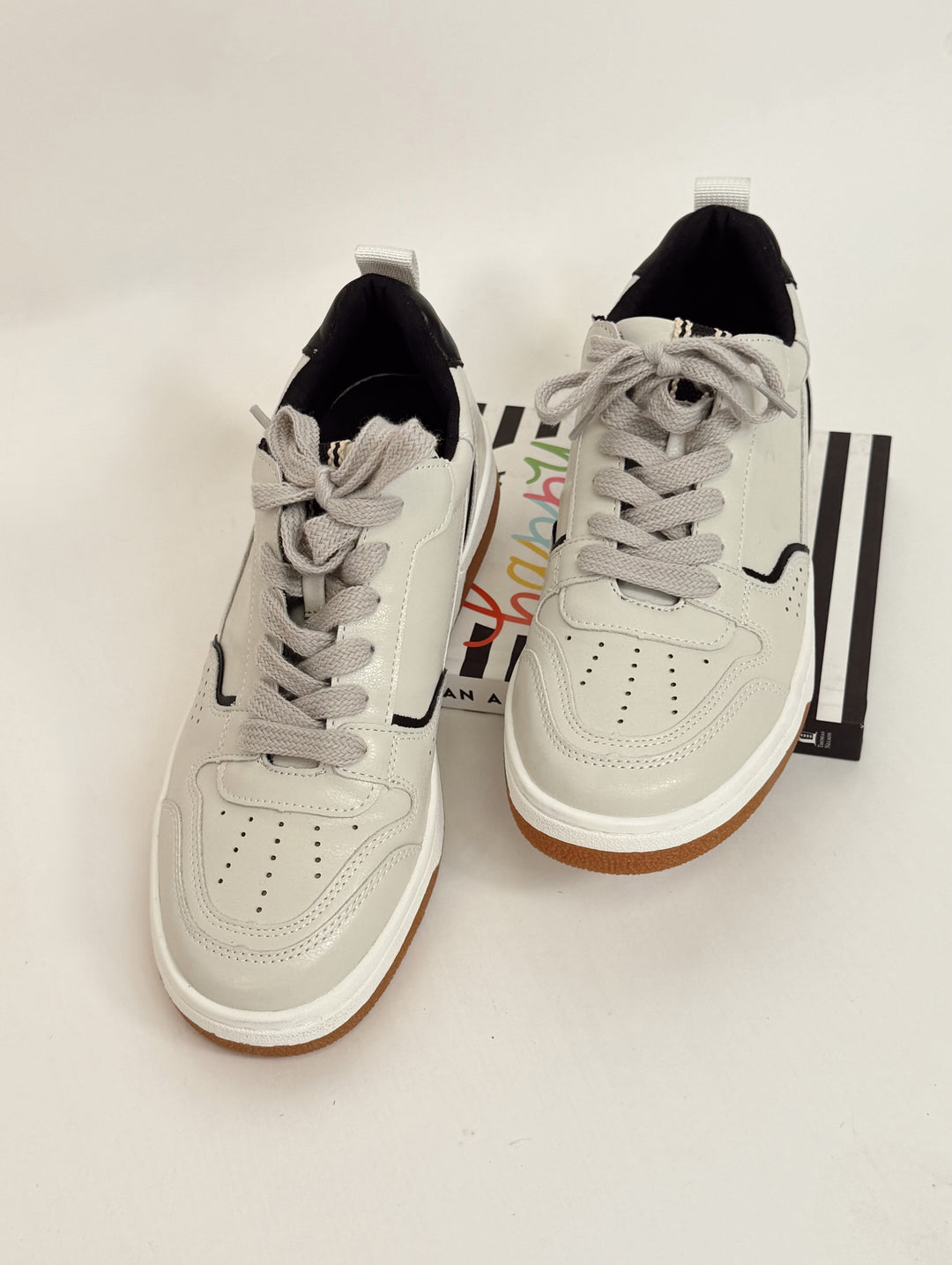 Romi Sneaker