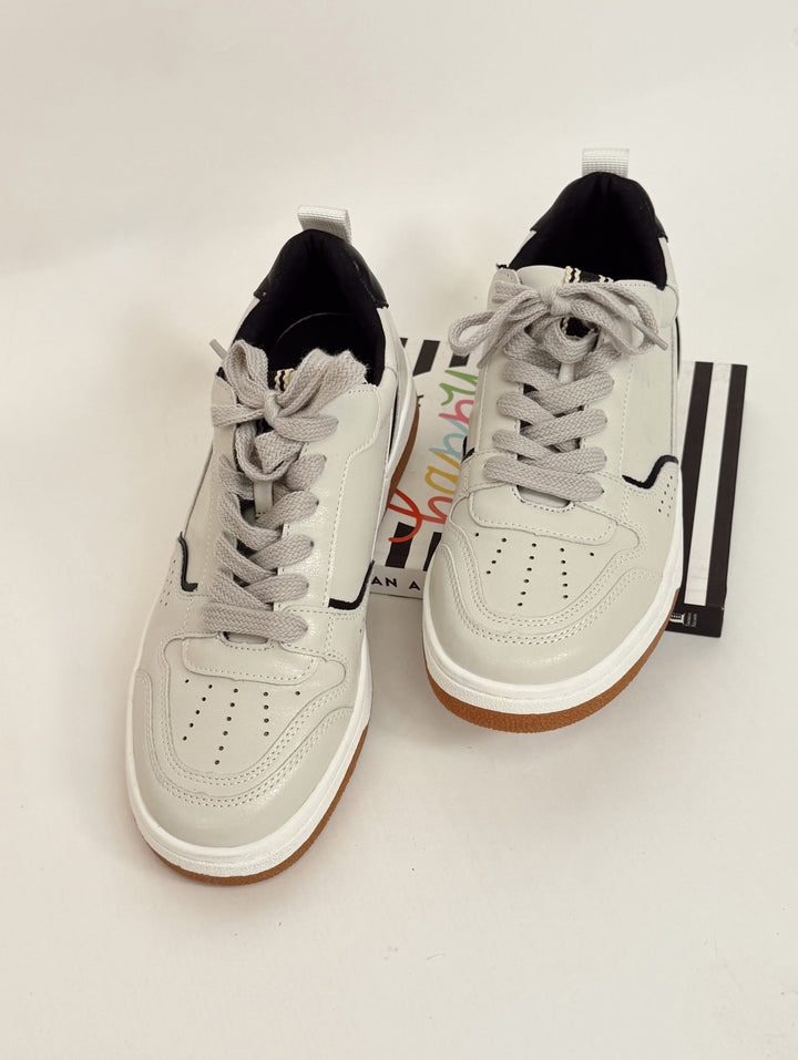 Romi Sneaker