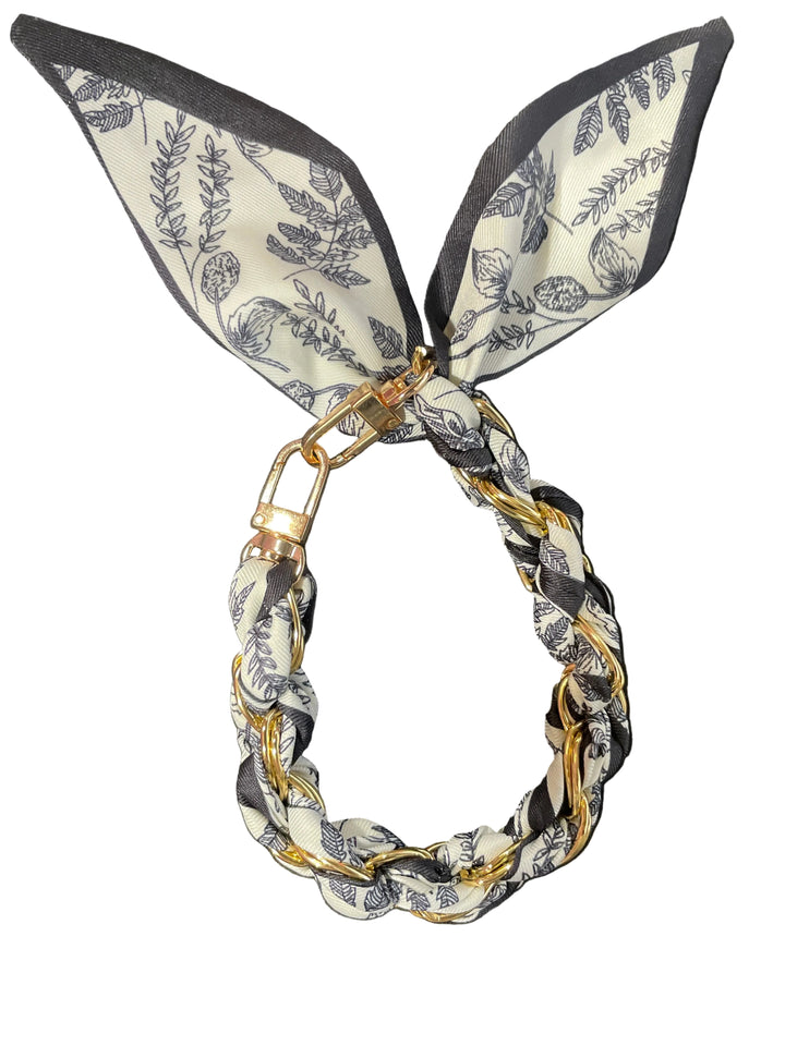 The Luxe Link Phone Chain