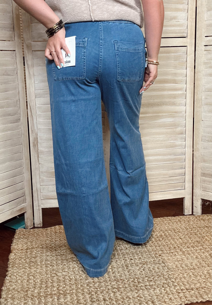 Weekend Wanderer Wide Leg Jogger