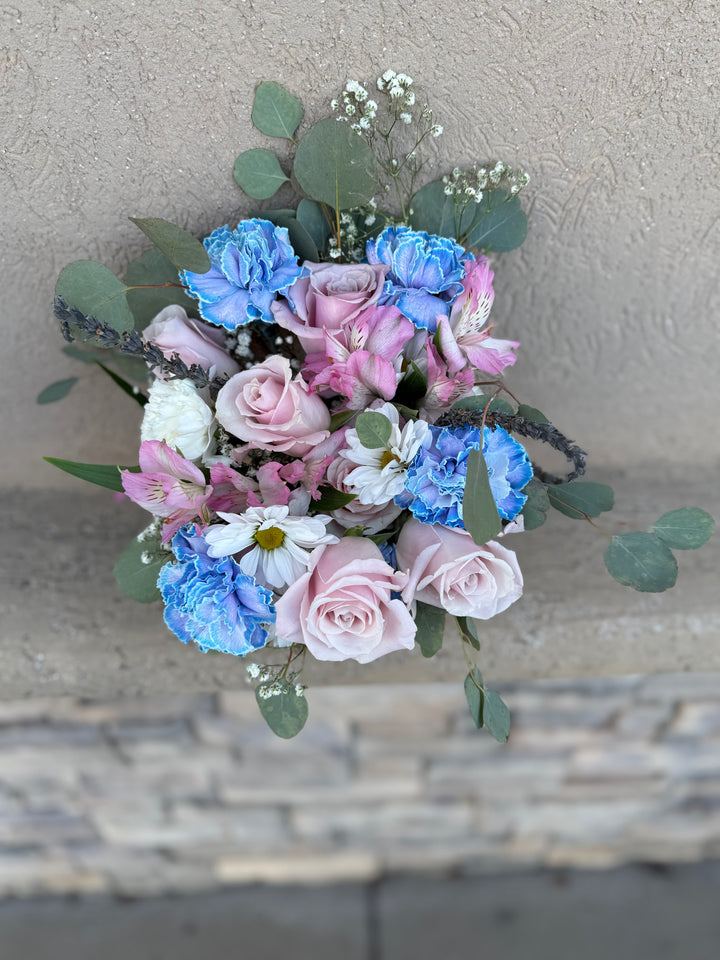 Valentine Mixed Floral Arrangement - Large