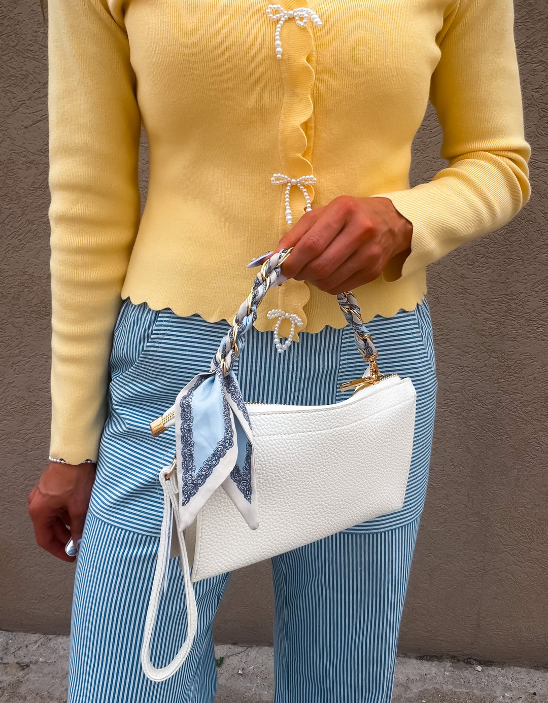 The Simple Chic Clutch