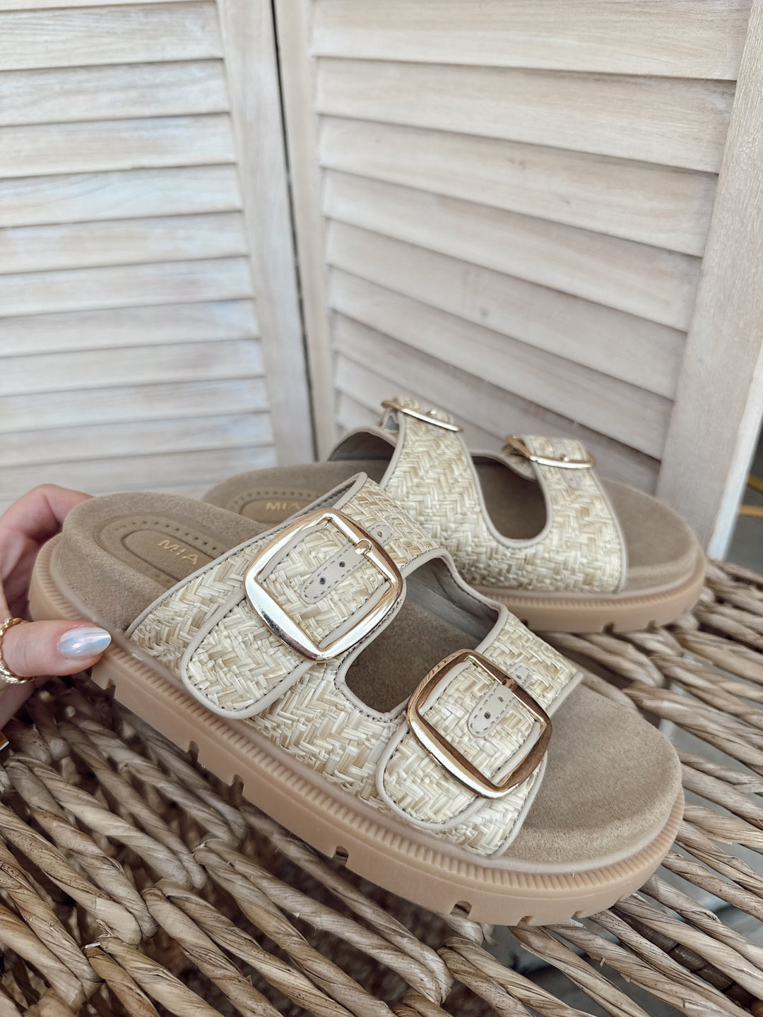 The Wander Easy Sandal