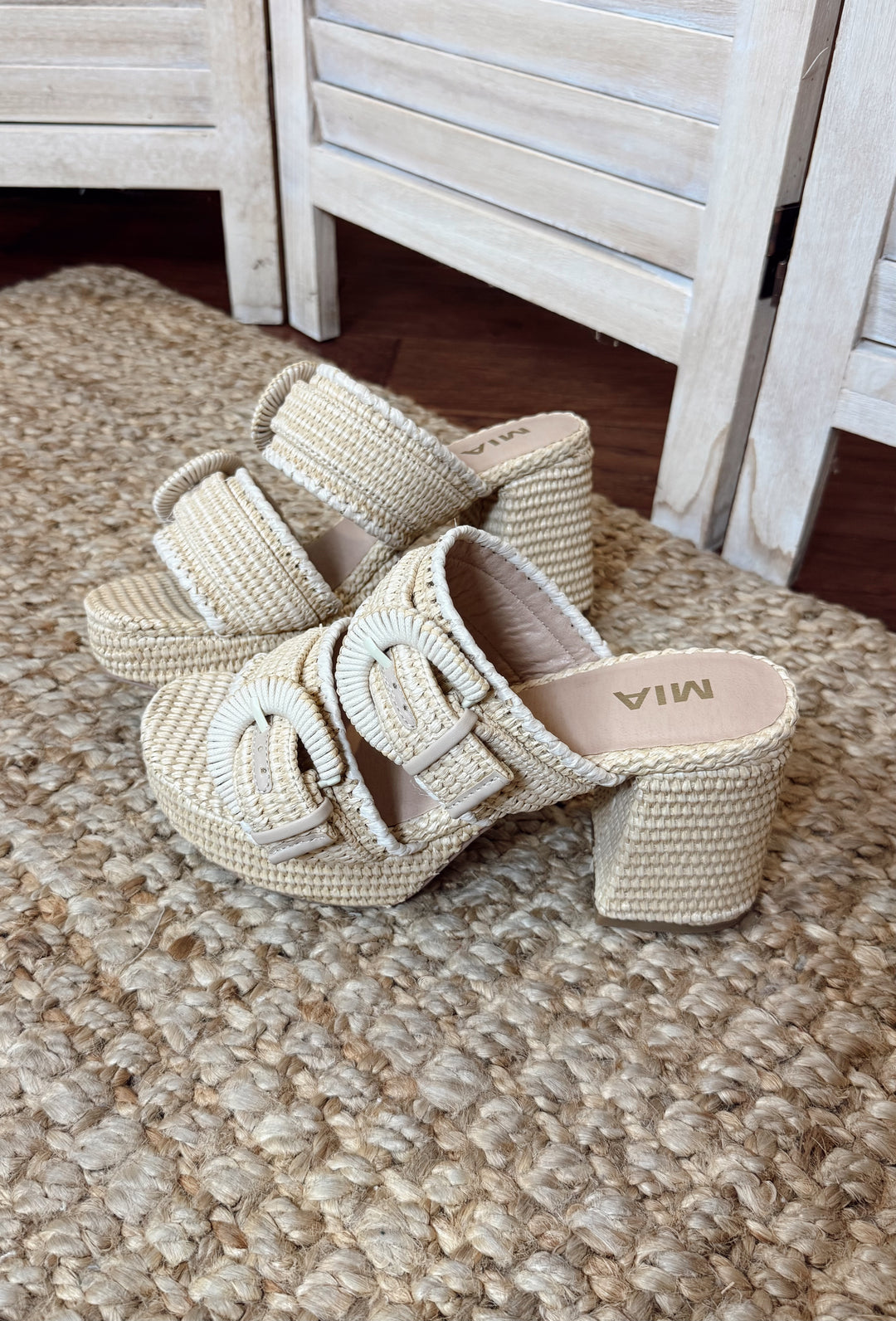 Golden Coast Buckle Slides