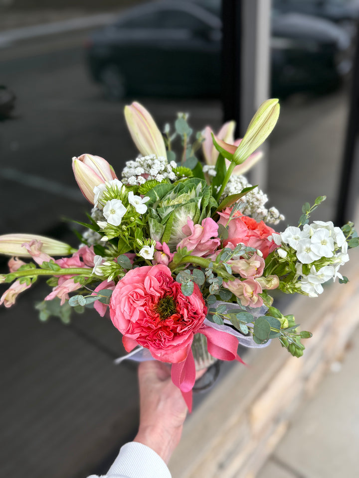 Valentine Mixed Floral Arrangement - Large