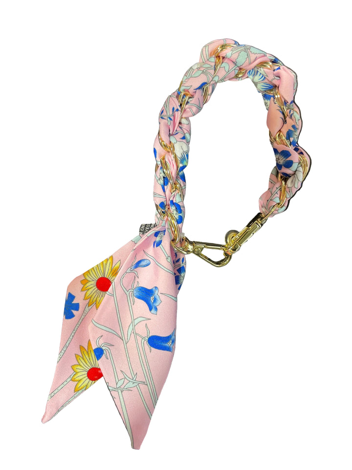 The Luxe Link Phone Chain