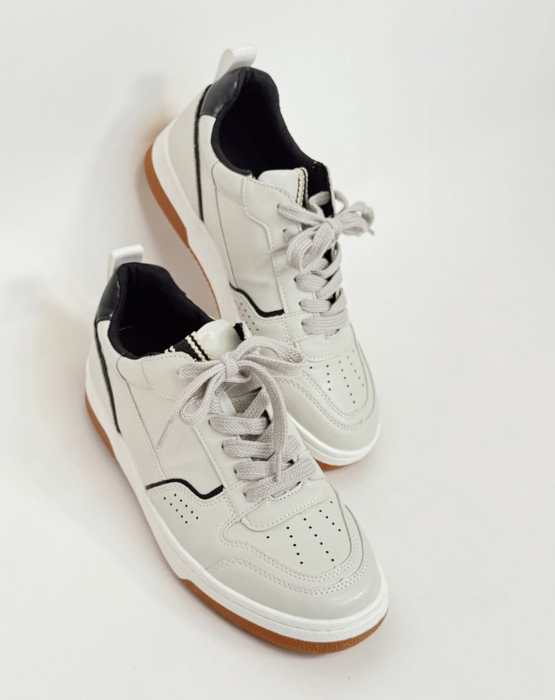 Romi Sneaker