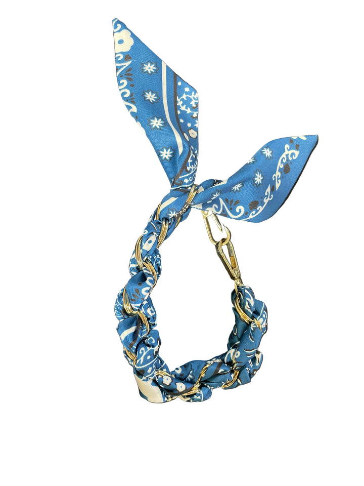 The Luxe Link Phone Chain
