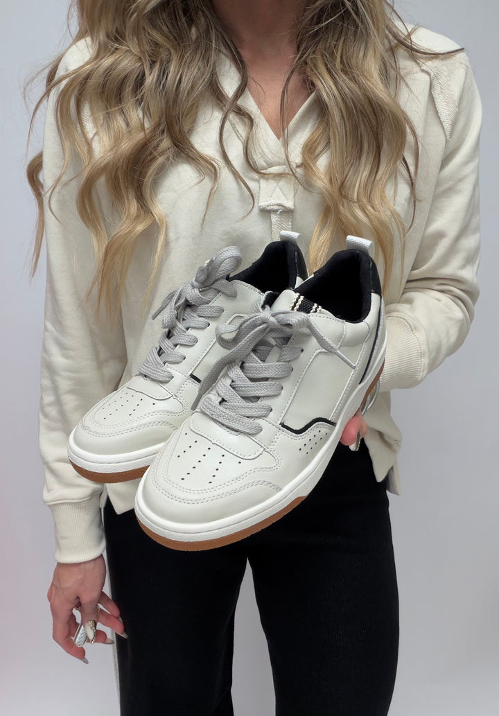 Romi Sneaker