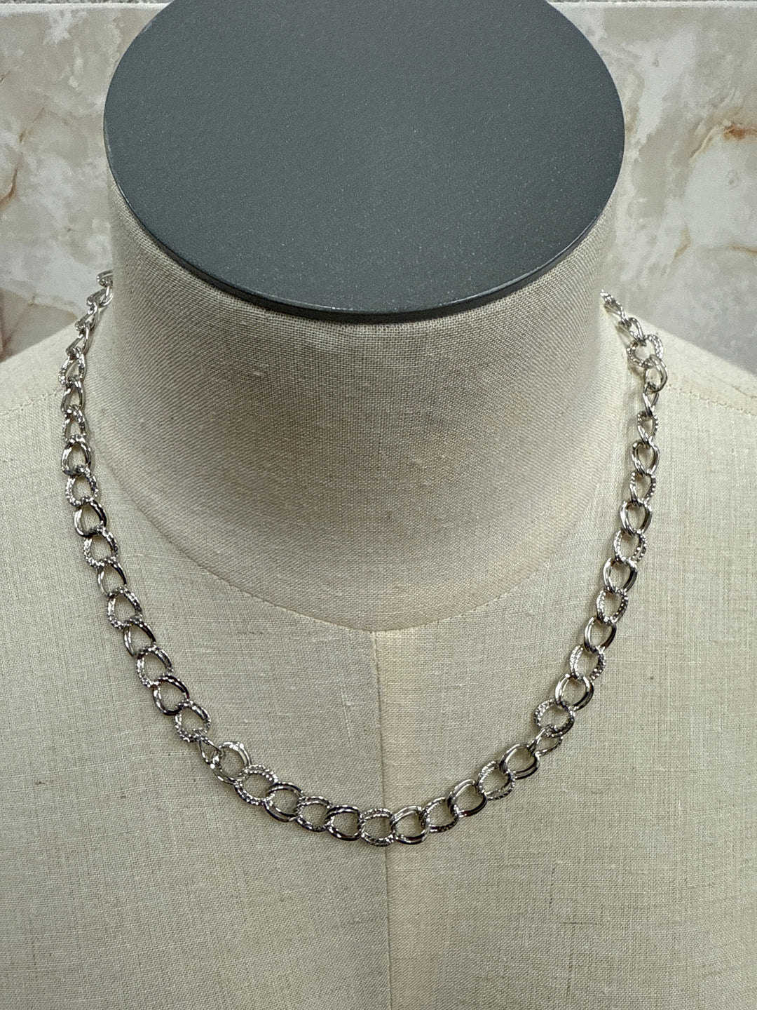 Treasure Jewels Small Circle Chain