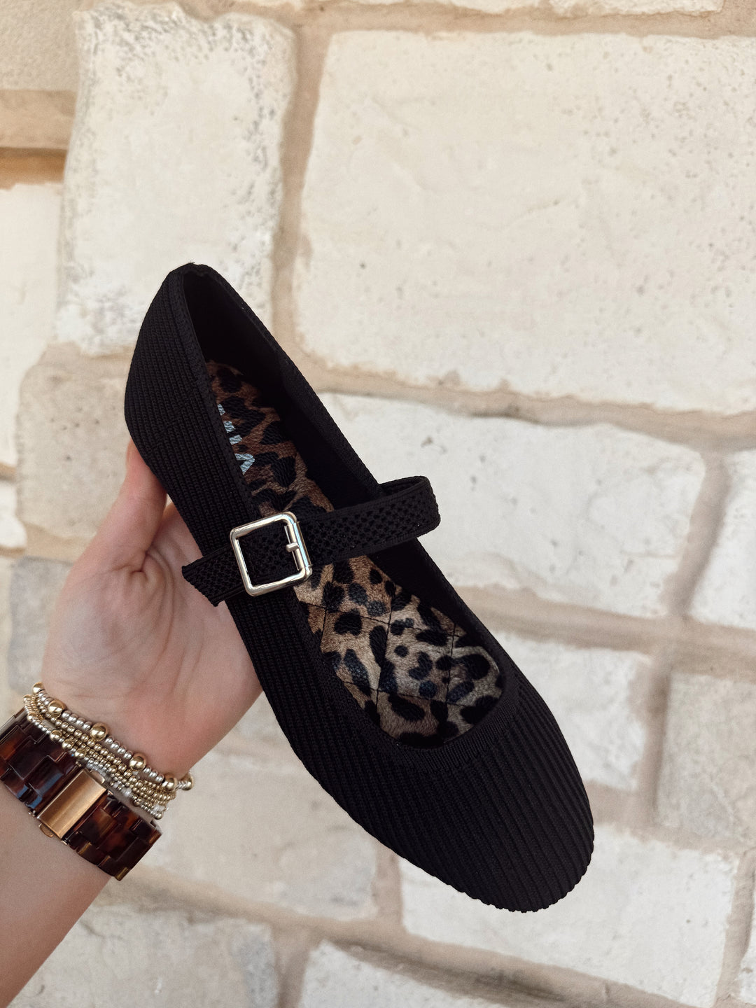 Chic Step Flat