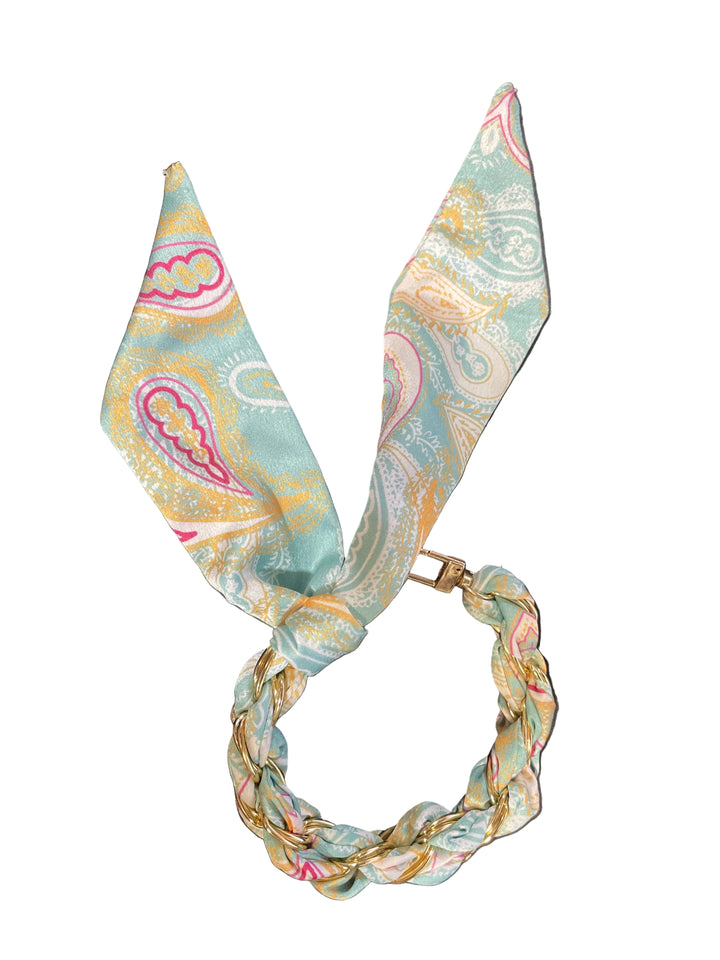 The Luxe Link Phone Chain