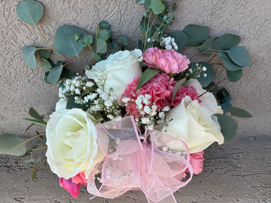 Valentine Mixed Floral Arrangement - Medium