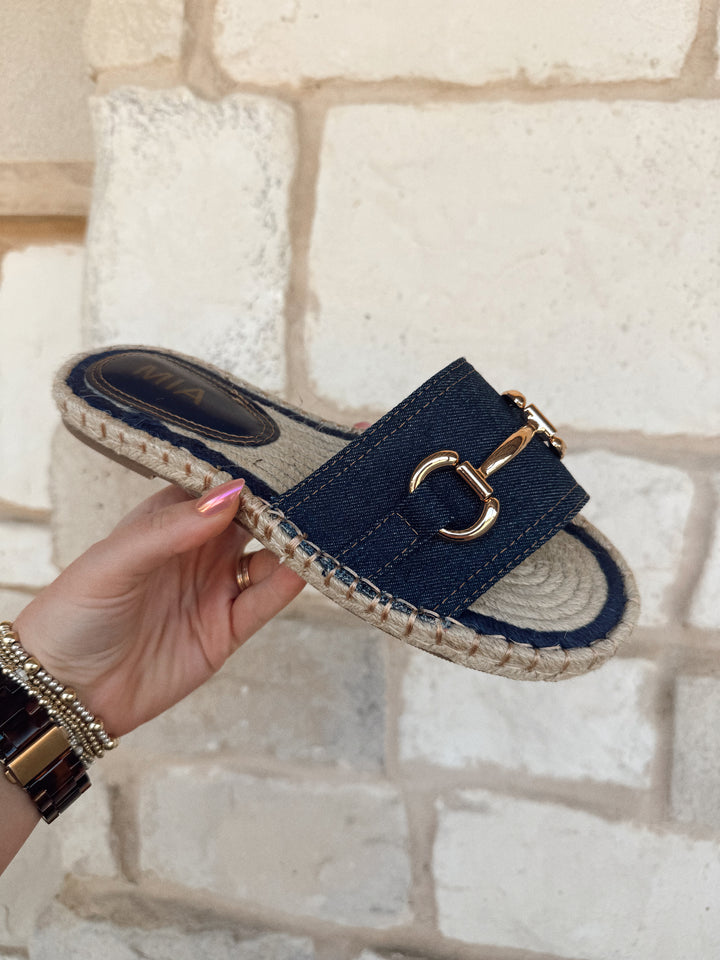 Coastal Charm Slides