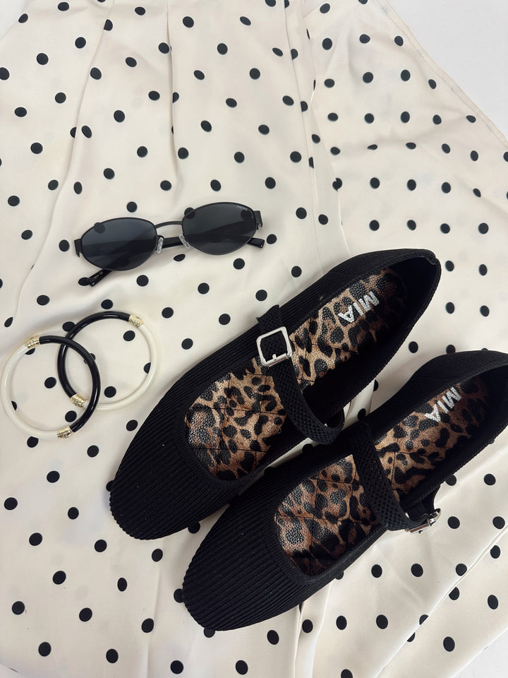 Chic Step Flat