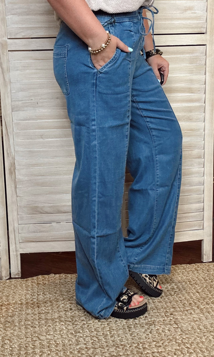 Weekend Wanderer Wide Leg Jogger