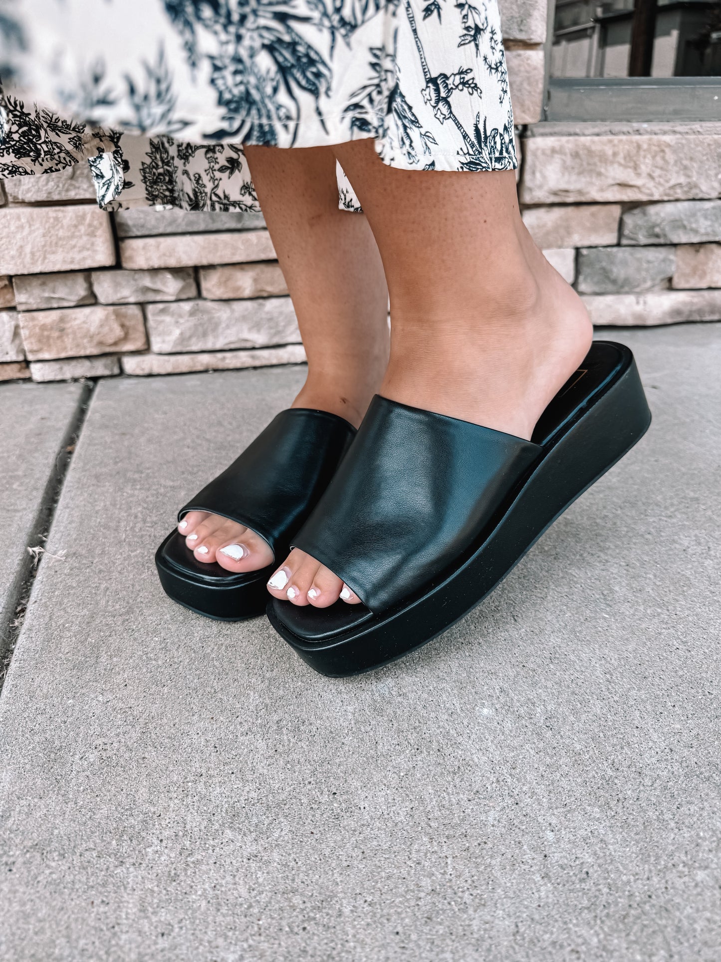 Lourdes Sandal