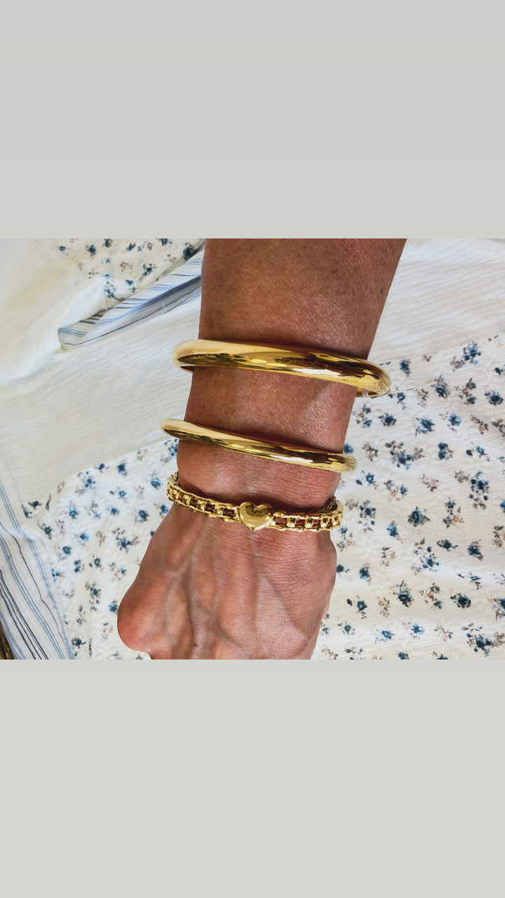 Everyday Glow Gold Bangle