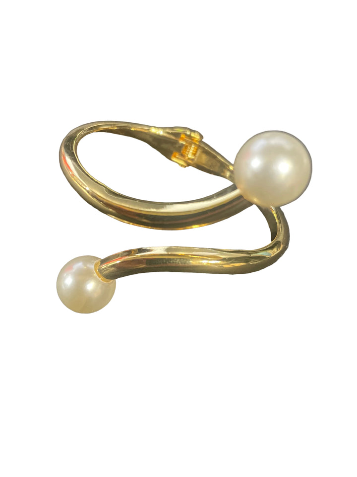 Kind of a Moment Double Pearl Bangle