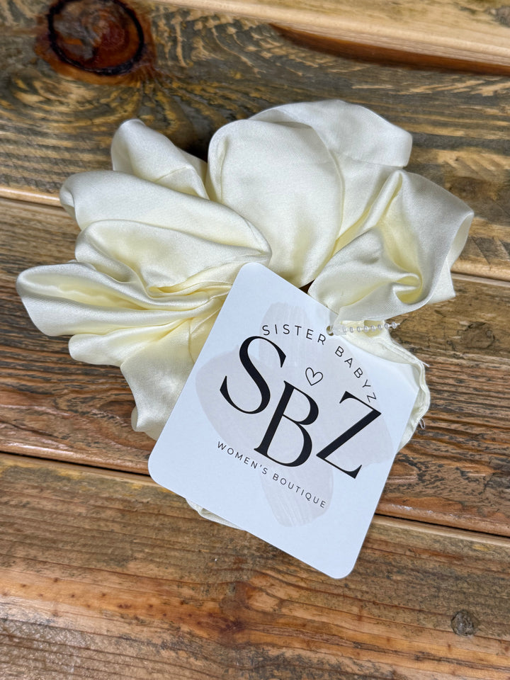 Jumbo Oversized Scrunchie