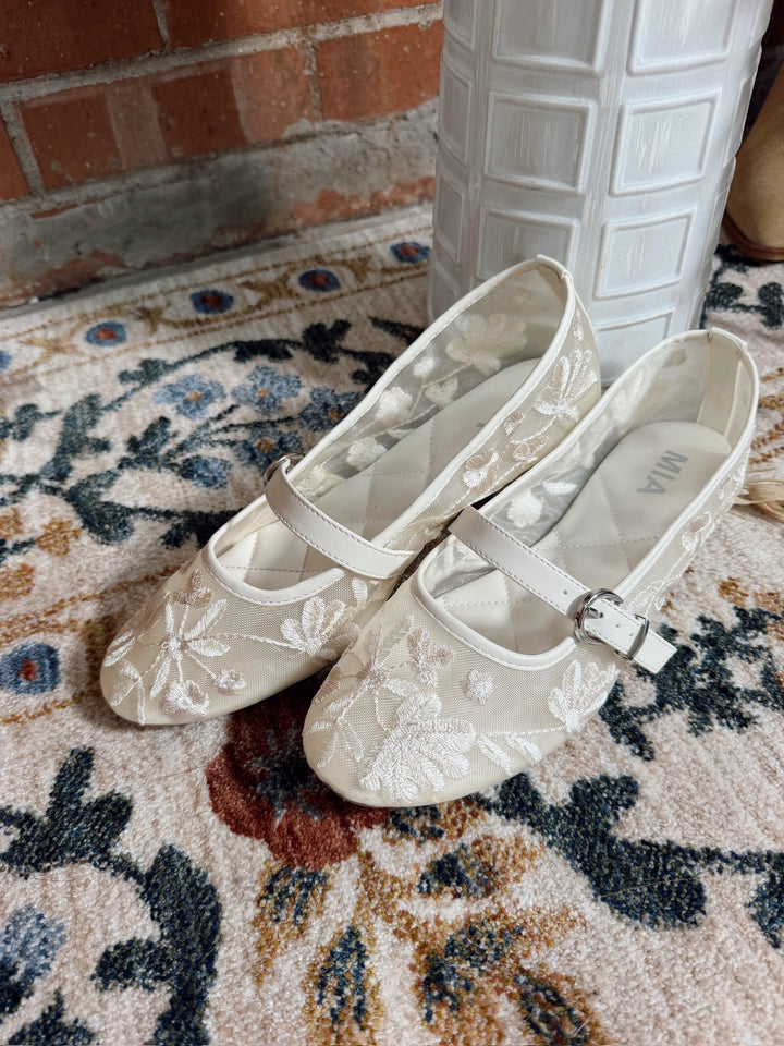The Lace Garden Flats