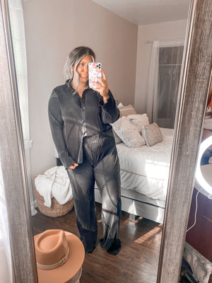 Give Your Best Pleated Set