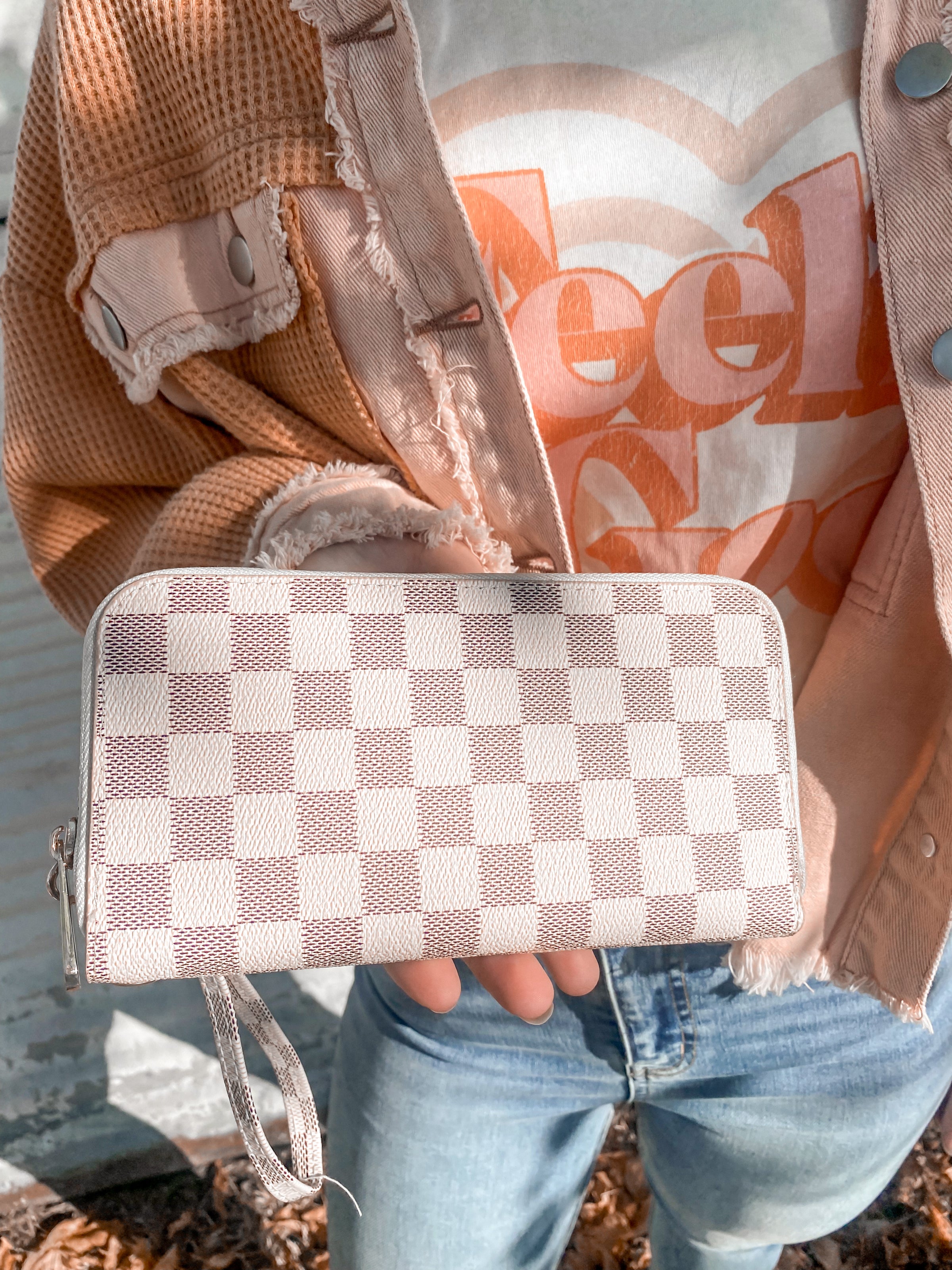 Checkered Wristlet Wallet – Sister Babyz